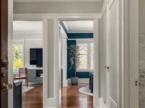 1902 Bigelow Avenue N 404, Seattle WA 98109