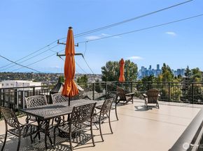 1902 Bigelow Avenue N 404, Seattle WA 98109