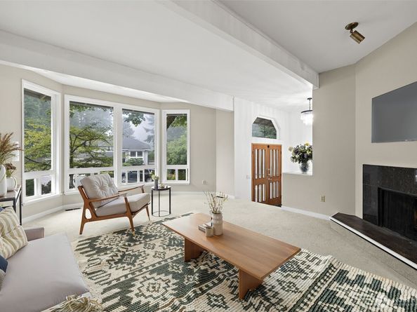 4626 159th Avenue SE, Bellevue WA 98006