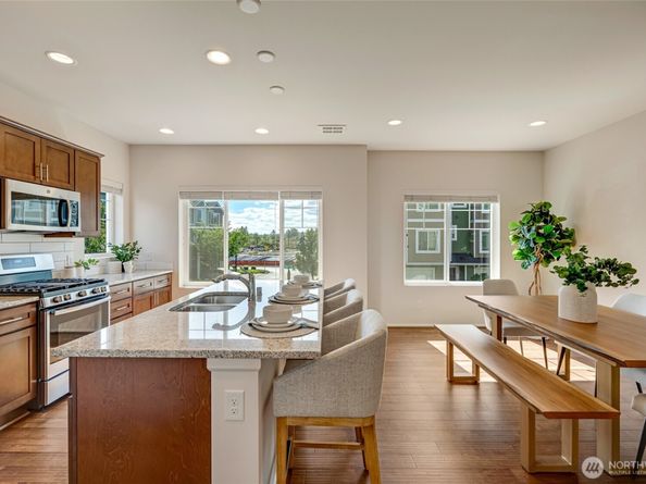 3011 35th Street, Everett WA 98201