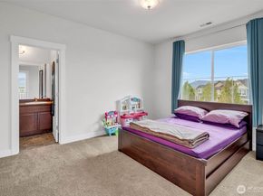 1705 NE Falls Dr, Issaquah WA 98029