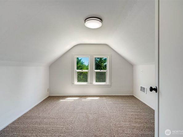 1711 12th Street A, Everett WA 98201