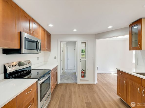 1711 12th Street A, Everett WA 98201