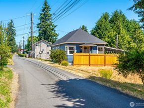 1711 12th Street A, Everett WA 98201