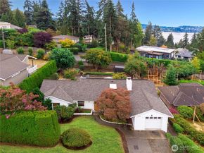 9355 Sunset Way, Bellevue WA 98004
