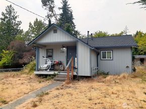 1135 Morgan Road NW A & B, Bremerton WA 98312