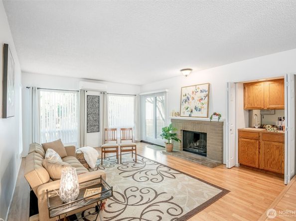 15141 Sunwood Boulevard EE11, Tukwila WA 98188