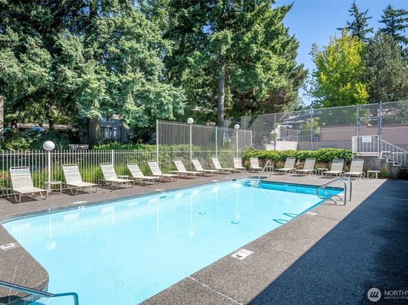 15141 Sunwood Boulevard EE11, Tukwila WA 98188