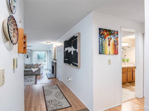 15141 Sunwood Boulevard EE11, Tukwila WA 98188