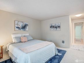 15141 Sunwood Boulevard EE11, Tukwila WA 98188