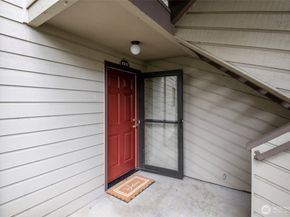 15141 Sunwood Boulevard EE11, Tukwila WA 98188