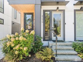 8751 14th Avenue NW G, Seattle WA 98117