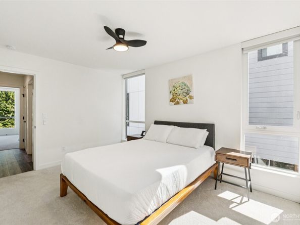 8751 14th Avenue NW G, Seattle WA 98117