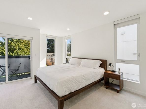 8751 14th Avenue NW G, Seattle WA 98117