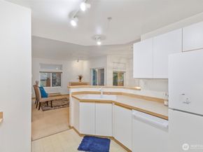 22118 41st Place S 104, Kent WA 98032