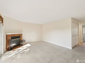 12724 NE 144th Street E202, Kirkland WA 98034