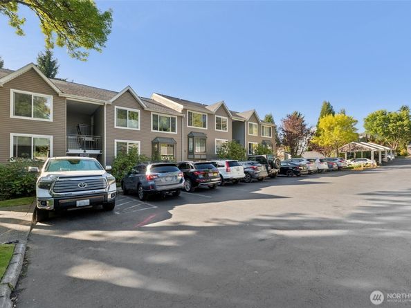 12724 NE 144th Street E202, Kirkland WA 98034