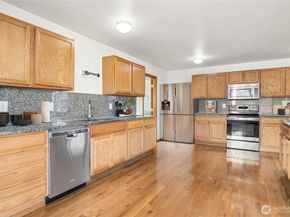18216 169th Avenue SE, Renton WA 98058