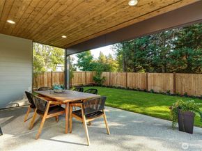 15525 NE 60th Street, Redmond WA 98052