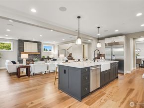 15525 NE 60th Street, Redmond WA 98052