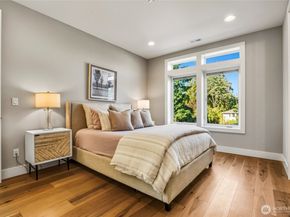 15525 NE 60th Street, Redmond WA 98052