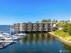 65 Kirkland Avenue 201, Kirkland WA 98033