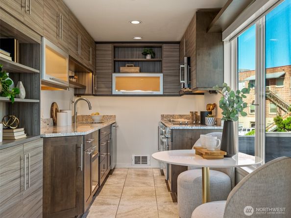 65 Kirkland Avenue 201, Kirkland WA 98033