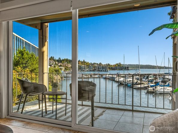 65 Kirkland Avenue 201, Kirkland WA 98033