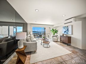 65 Kirkland Avenue 201, Kirkland WA 98033