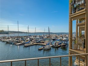65 Kirkland Avenue 201, Kirkland WA 98033