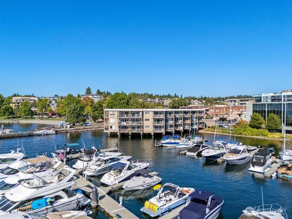 65 Kirkland Avenue 201, Kirkland WA 98033