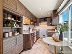65 Kirkland Avenue 201, Kirkland WA 98033
