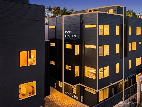 3610 Francis Avenue N, Seattle WA 98103
