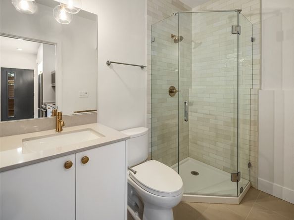 3610 Francis Avenue N, Seattle WA 98103