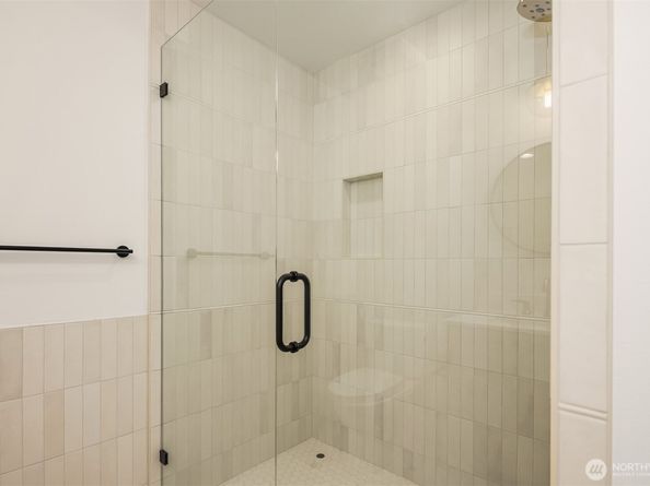 3610 Francis Avenue N, Seattle WA 98103