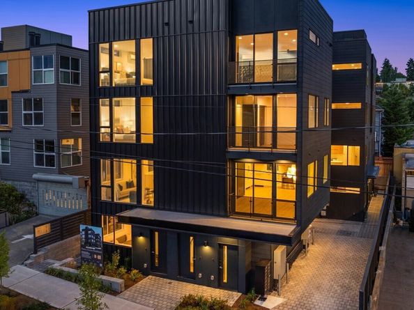 3610 Francis Avenue N, Seattle WA 98103