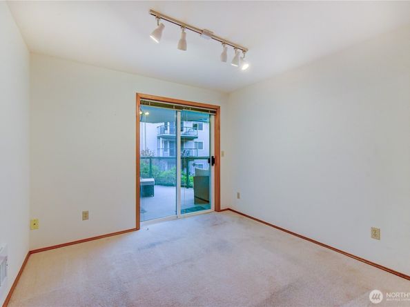 609 7th Avenue N B203, Edmonds WA 98020