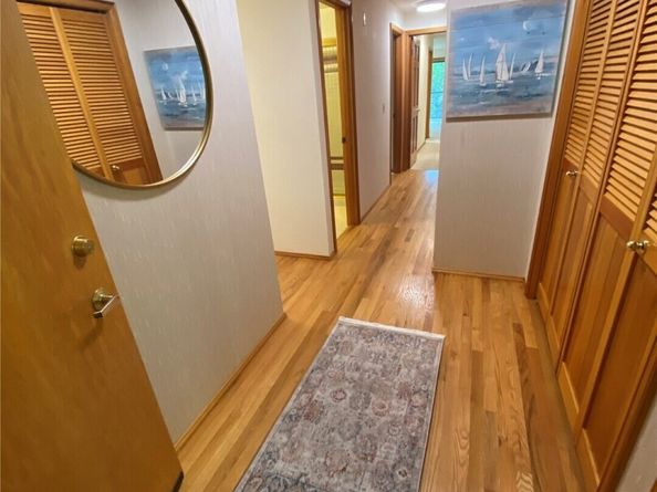 609 7th Avenue N B203, Edmonds WA 98020