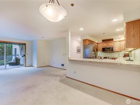 609 7th Avenue N B203, Edmonds WA 98020