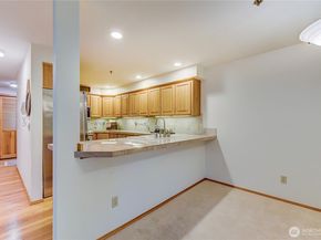 609 7th Avenue N B203, Edmonds WA 98020