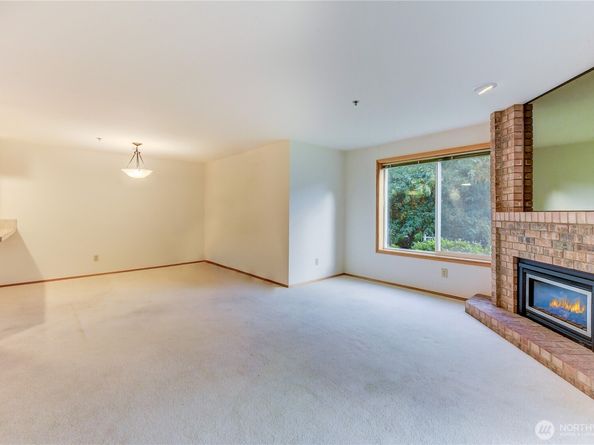 609 7th Avenue N B203, Edmonds WA 98020