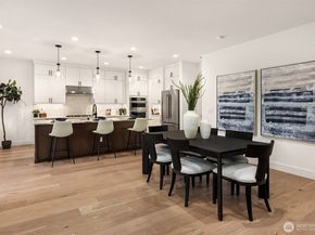 14870 Site 5 NE 2nd Court, Bellevue WA 98007