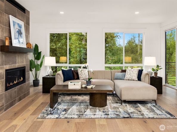 14870 Site 5 NE 2nd Court, Bellevue WA 98007