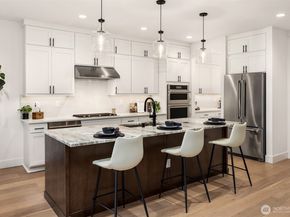 14870 Site 5 NE 2nd Court, Bellevue WA 98007