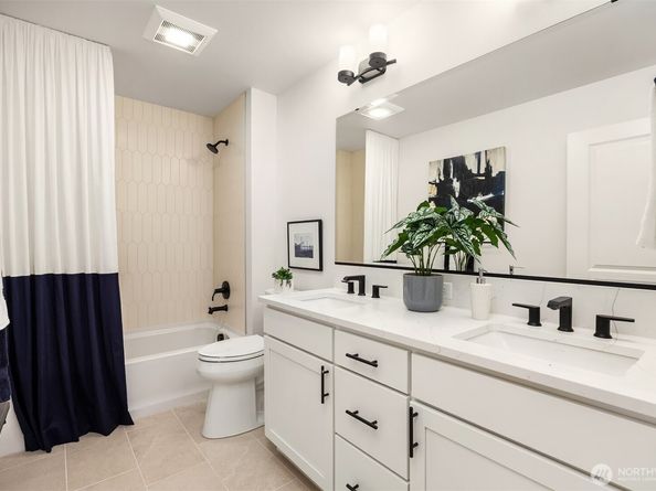14870 Site 5 NE 2nd Court, Bellevue WA 98007