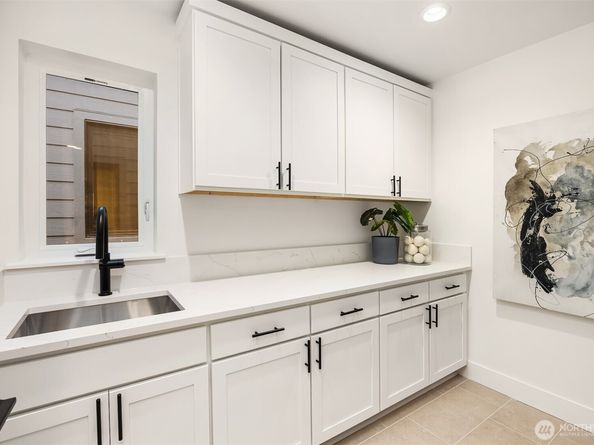 14870 Site 5 NE 2nd Court, Bellevue WA 98007
