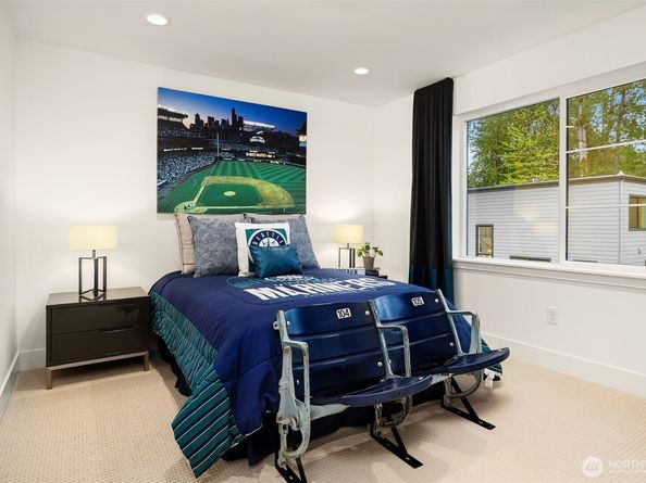 14870 Site 5 NE 2nd Court, Bellevue WA 98007