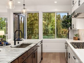 14870 Site 5 NE 2nd Court, Bellevue WA 98007
