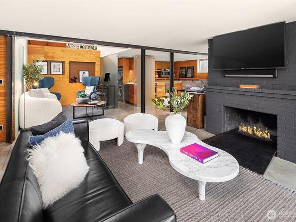 1207 26th Avenue E, Seattle WA 98112