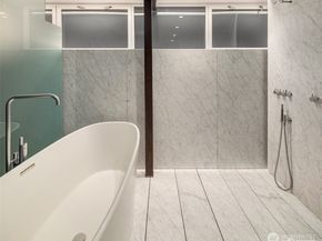 1207 26th Avenue E, Seattle WA 98112